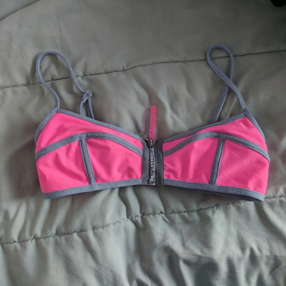 TYR Sport pink zippered bikini top S - Picture 1 of 1